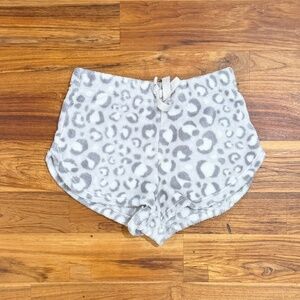 Kids Old Navy Leopard Shepa Shorts Size Medium (8)